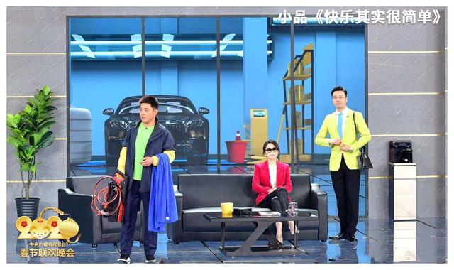 王迅春晚小品演男助理拍闫妮马屁爆金句怼孙涛小人物本色上线