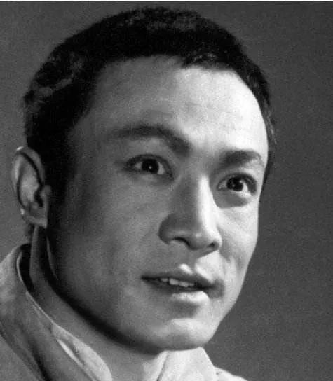 周挺杉是电影《创业》里的角色,这个角色是以"铁人"王进喜为原型拍摄