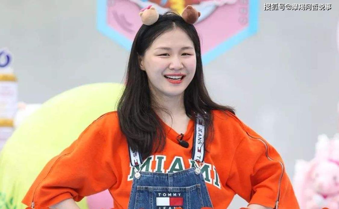 原创她曾被金星挖掘,后被郭敬明力捧,如今成央视春晚上的新人女笑星