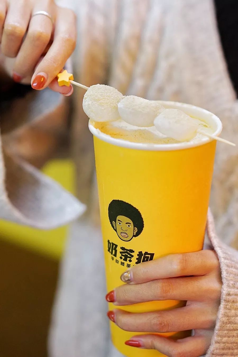 听说大家想开奶茶店来来来我们为你物色了一个