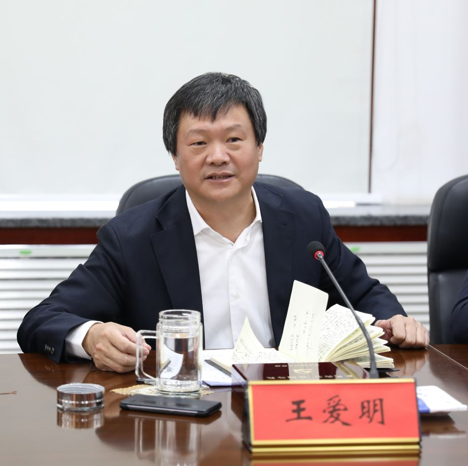 会议听取了副市长,公安局长李勇霖,副市长于艳玲关于我市新型冠状病毒