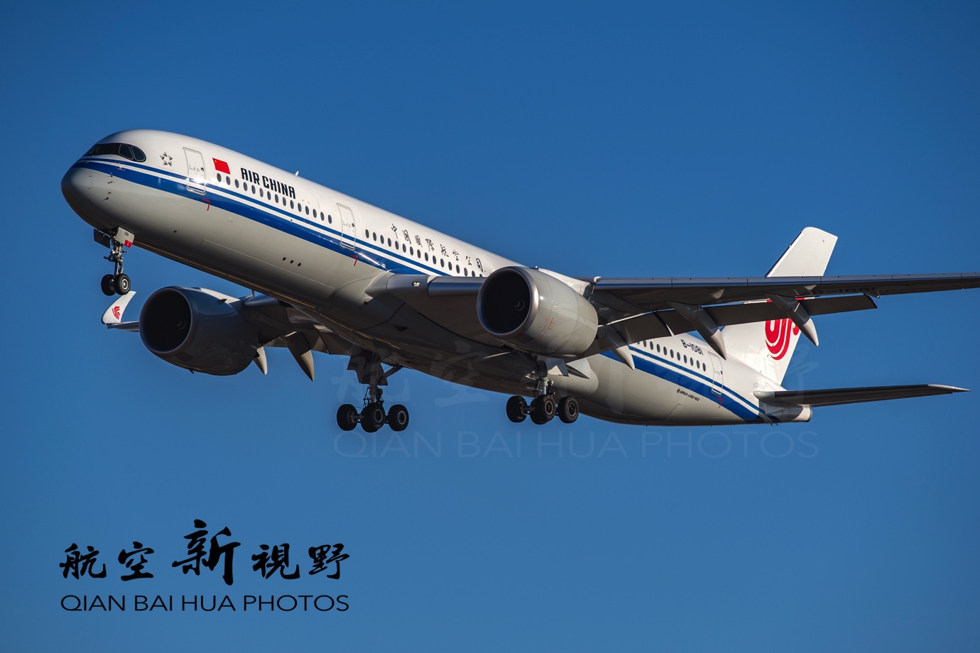 图片为中国国际航空公司的空中客车a350 xwb飞机,网友喜欢称之为
