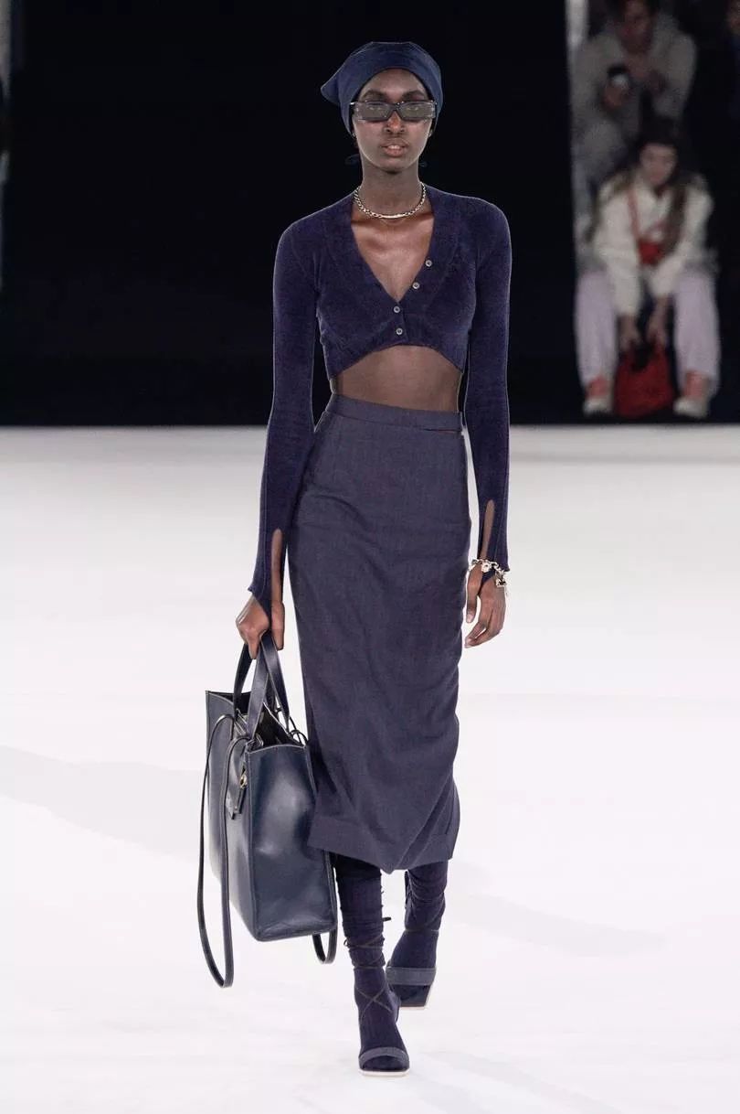 从服装到色调再到模特都太让人赏心悦目了丨jacquemusfw2020