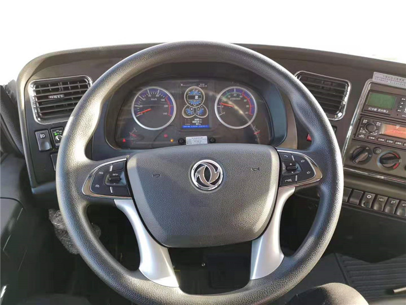 东风华神新款后八轮f5随车吊配三一12吨吊机配置和靓照