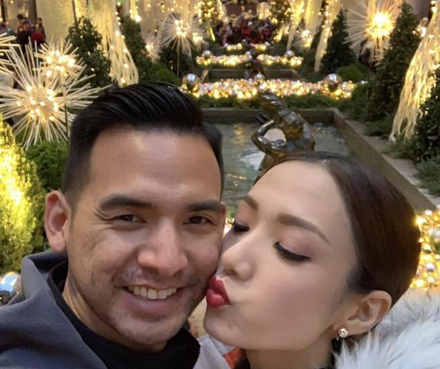 34岁前港姐人妻大解放 晒健身照大秀完美身形细腰诱人_王君馨