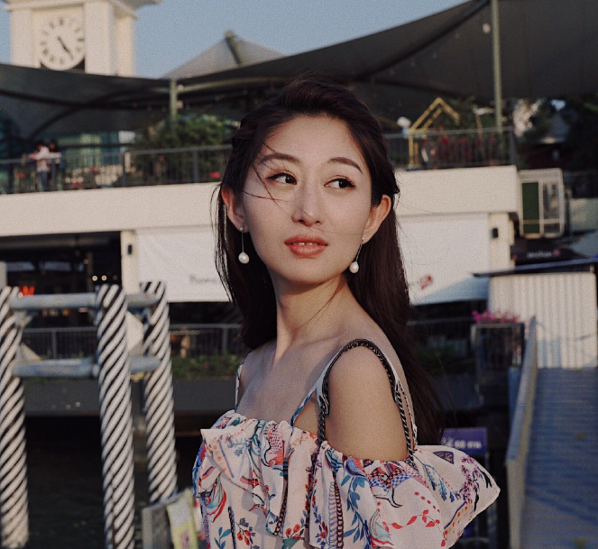 网红主播直播吃蝙蝠网友挖出当年视频当事人微博道歉