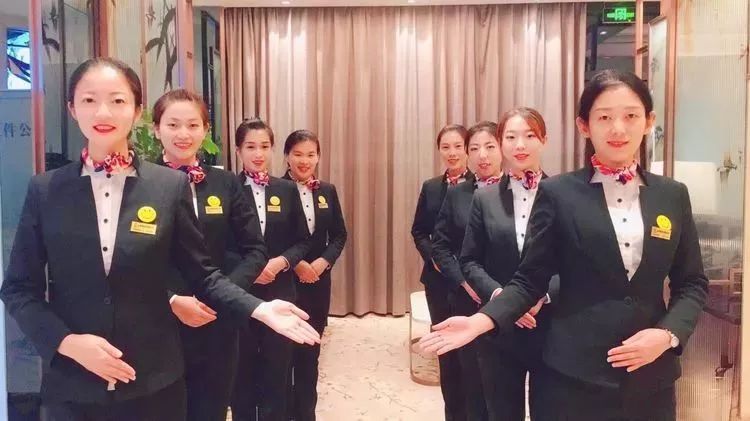 案场物业服务标准(借鉴)_接待中心