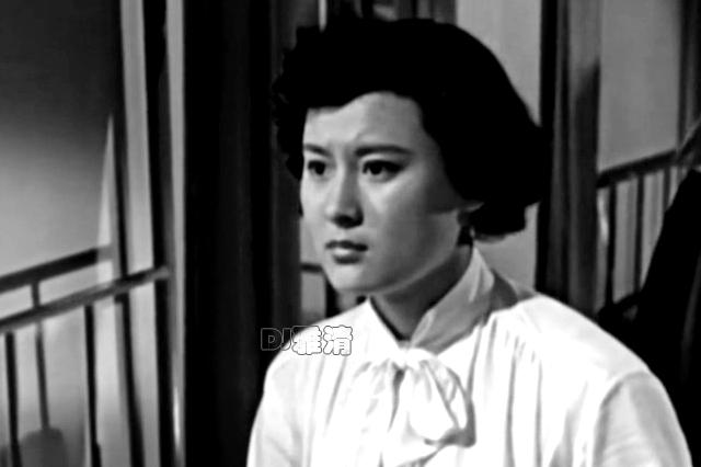 原创老照片欣赏60年代上影厂三大美女20岁的向梅尤嘉和22岁的朱曼芳