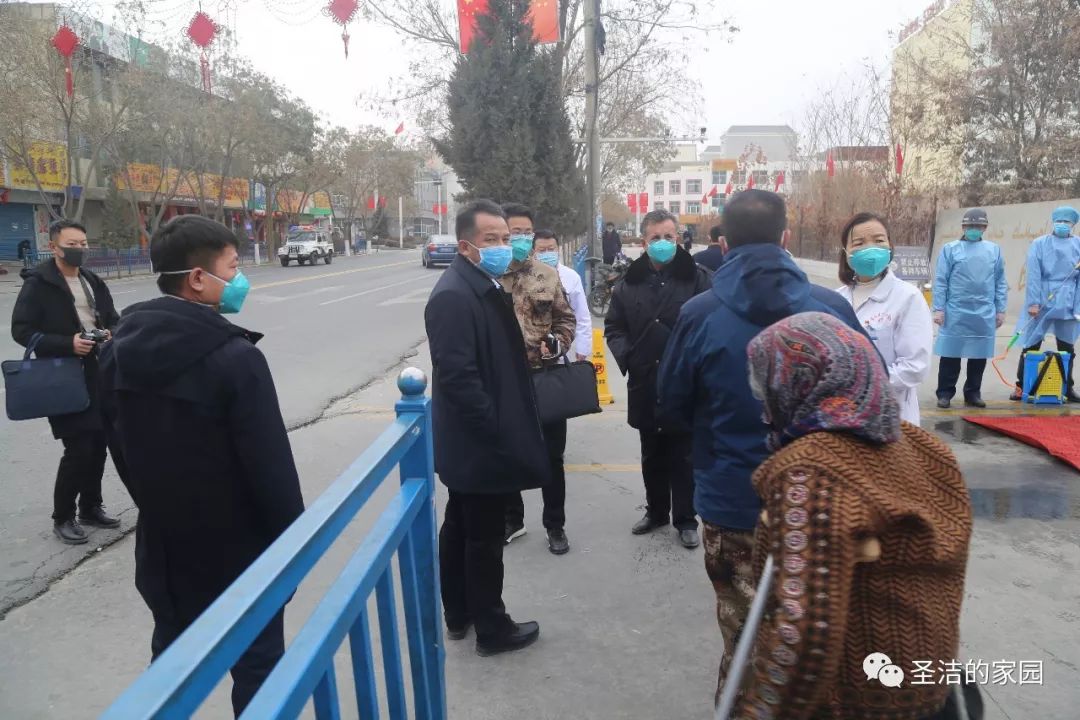 乌什县县委书记刘国强,县长吐尔洪·阿不拉,县委常委阿孜