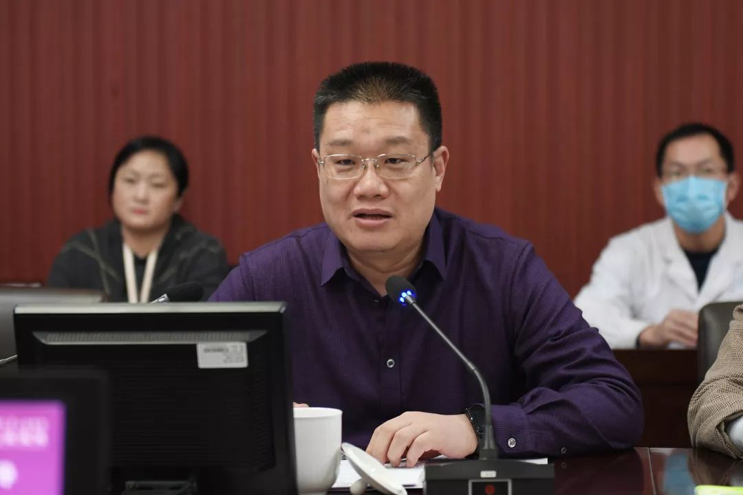 河南中医药大学副校长李建生来我院视察发热门诊