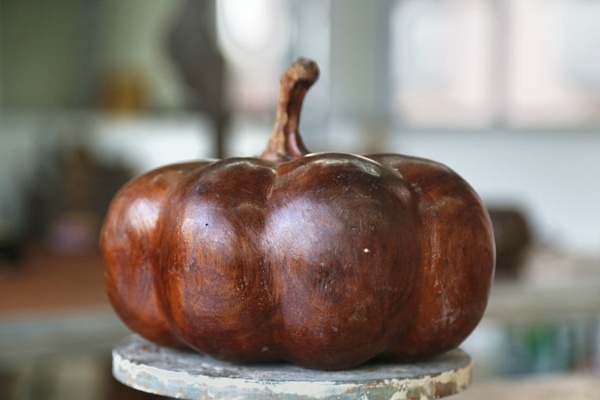 海南传统文化贺新春:手中的创意脉络——椰(木)雕_雕刻