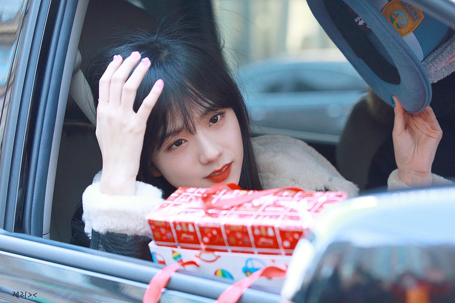 金智秀高清壁纸