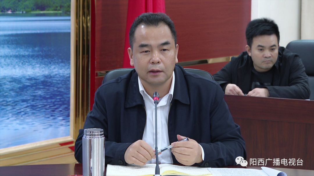 县委副书记,县长谭忠健,县人大常委会主任谢国雄,县委常委,副县长等县