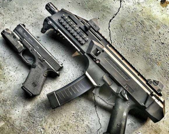 全球最危险的枪械:最后一款上百年来,一直被黑帮大量使用_冲锋枪