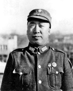 补训兵团的政治部主任叫旷伏兆,是华北军区的主力将领,当过纵队政委和