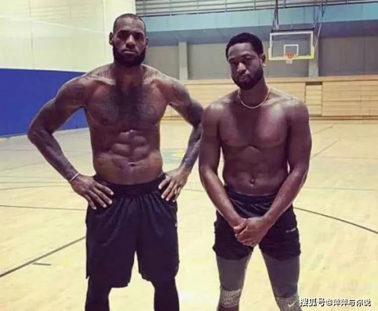 库里黄金段位,詹姆斯王者段位,奥胖奥尼尔:我先走了_腹肌