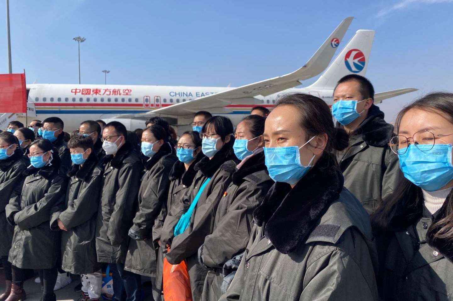 驰援武汉青海第一批医疗队奔赴武汉