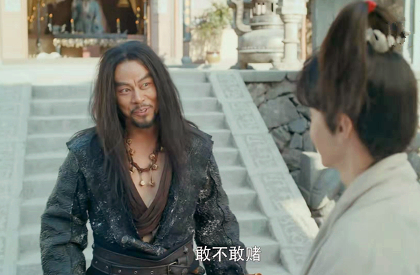 阴九幽「半人半鬼」阴九幽,武功平平,轻功却独步天下.