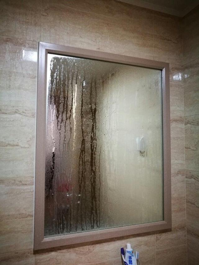 原创1块钱也不用花拿你家肥皂这样在镜子上涂一涂秒变防雾镜