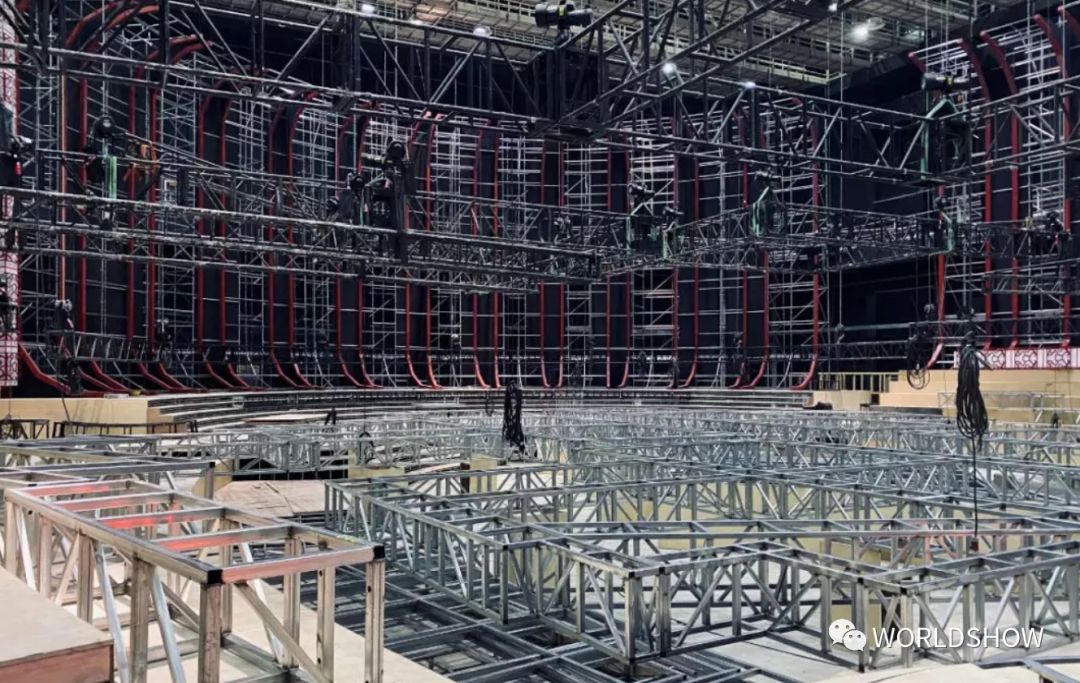 350平米天幕,20吨开合大屏,江苏卫视春晚有看点!_舞台