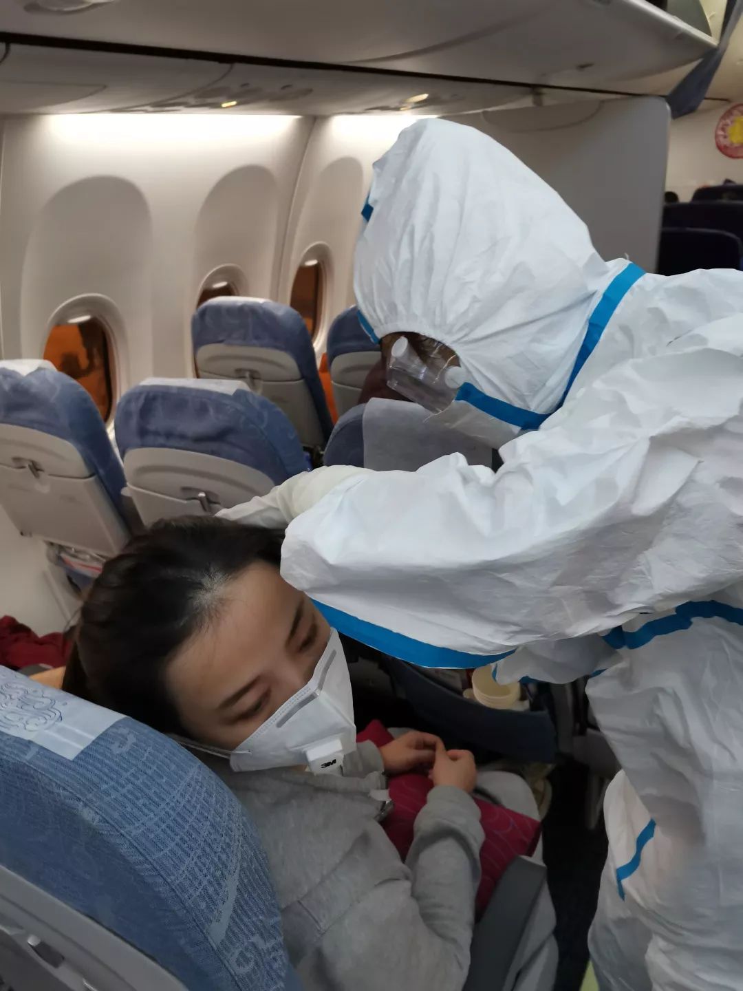 包含北京口腔醫院、手續代辦號販子電話，去北京看病指南必知的詞條