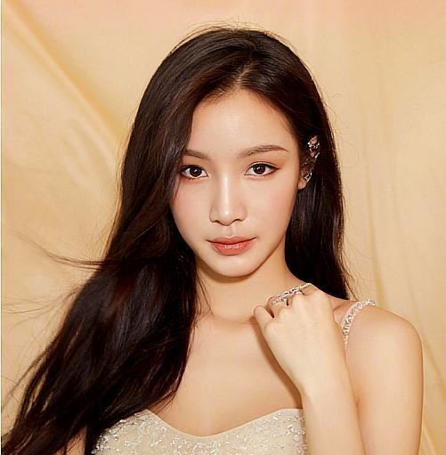 于正为宣传她,不惜得罪两位圈内红人!_张南