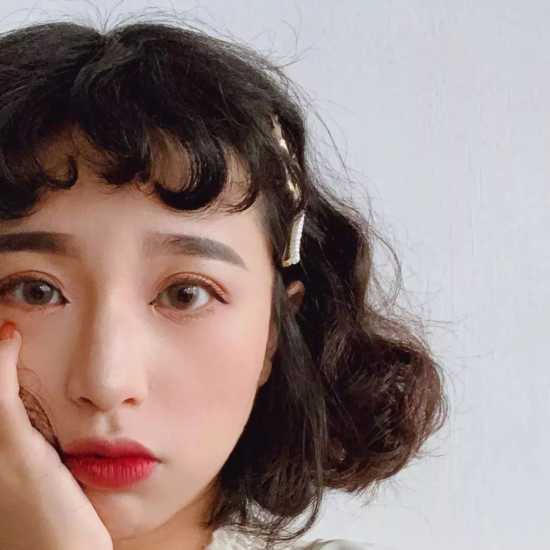 发型| 可爱短卷发