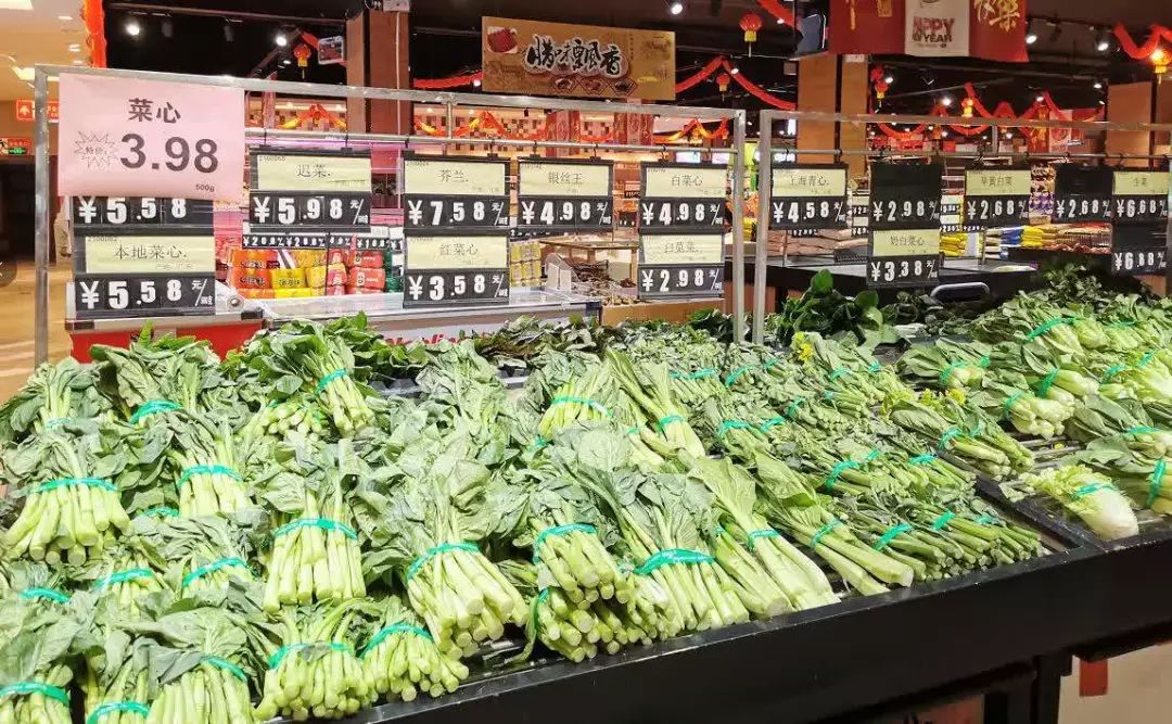 股份有限公司等企业都向湖北捐款捐物应对疫情;万佳汇超市各门店承诺