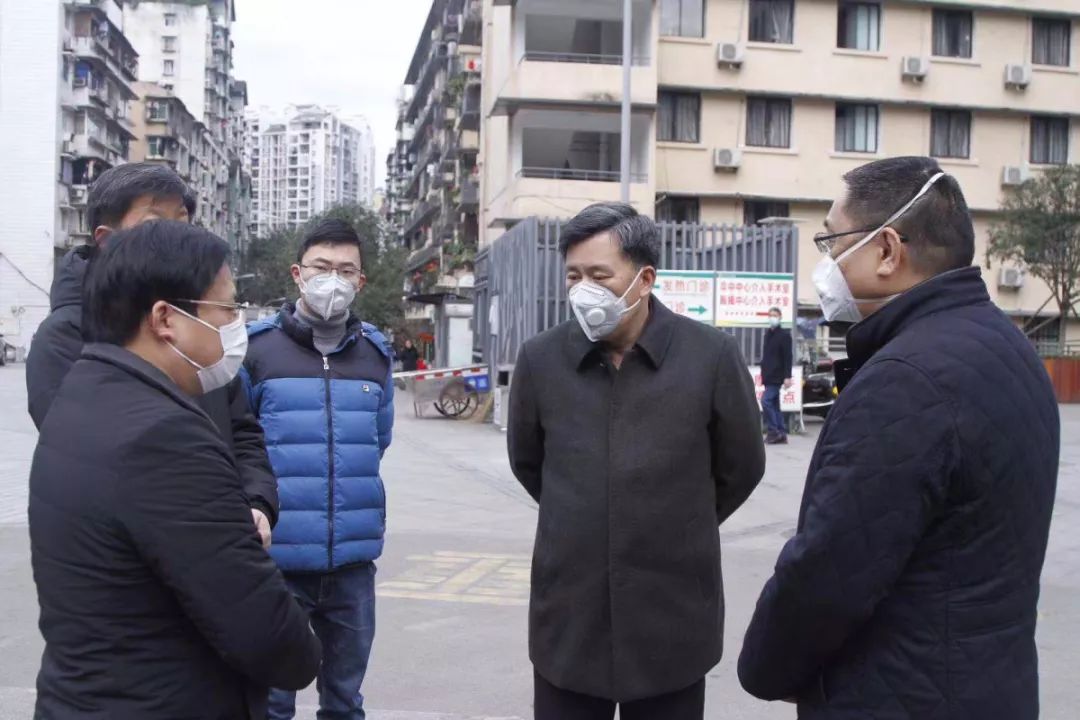 关注区委书记周旭调研疫情防控工作