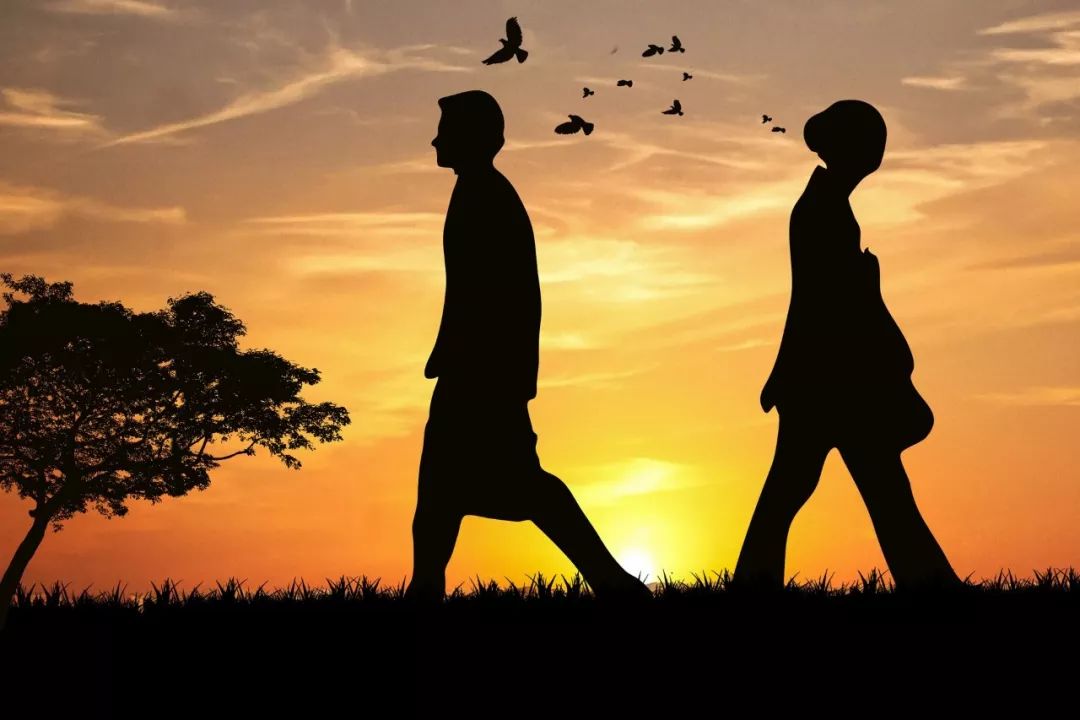 一对30岁夫妻离婚后的聊天记录曝光,许多人看完都沉默了