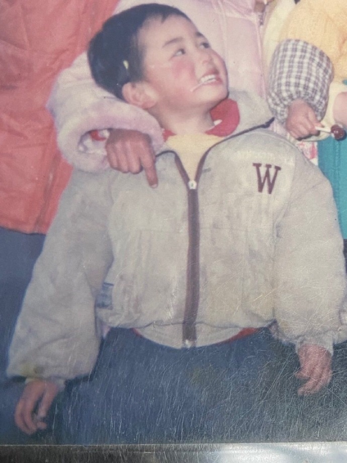 请保持这个节奏不要停下来朱正廷暴风上传童年照14p并试图挽回形象