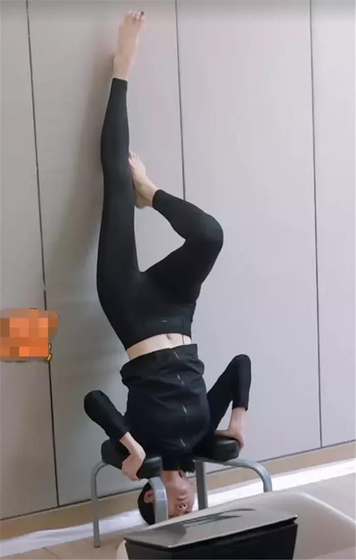 王鸥带火一款倒立椅当得知售价后00后又可以买同款了