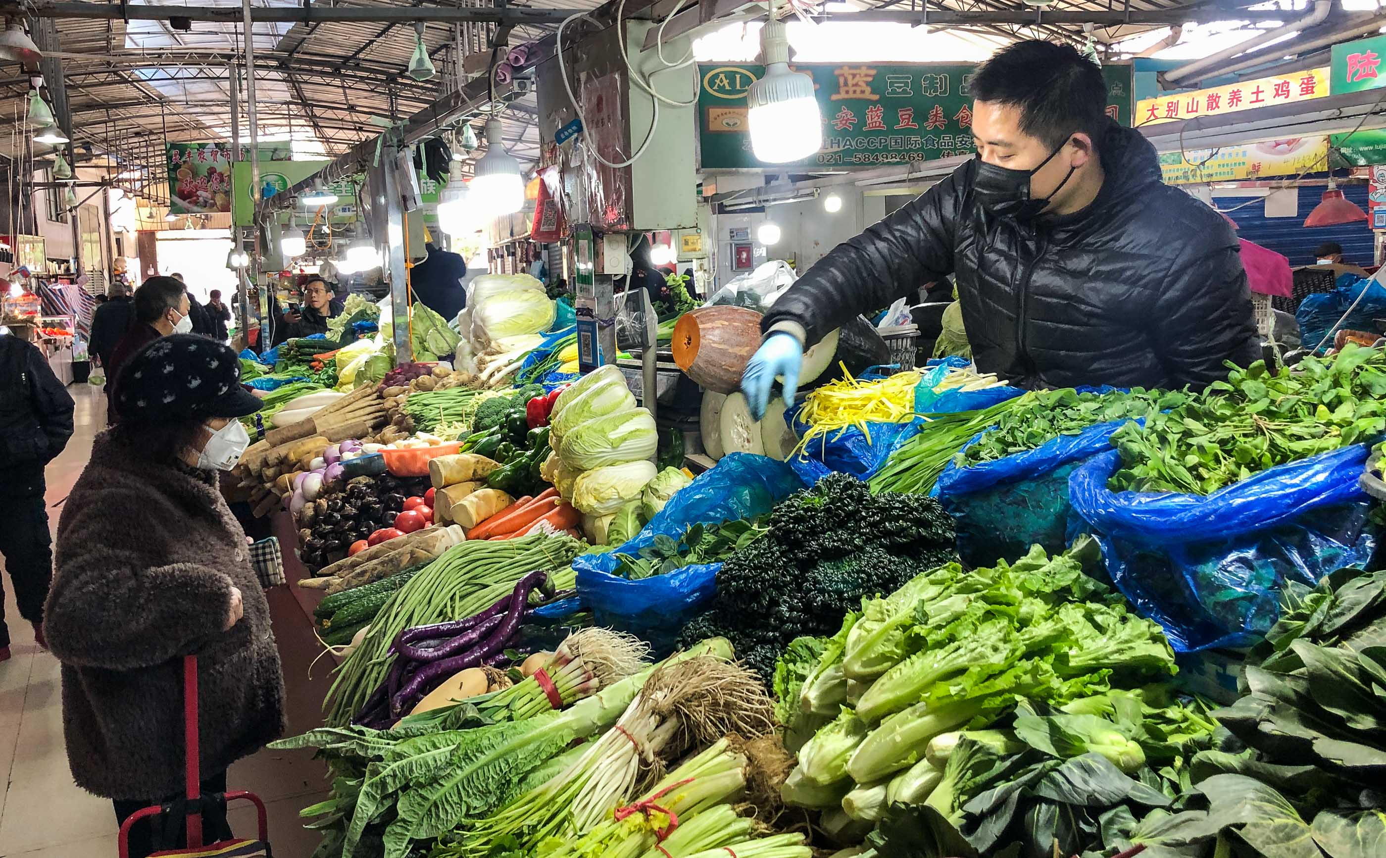 谁说阿拉在囤菜,明明市场很多菜!_蔬菜