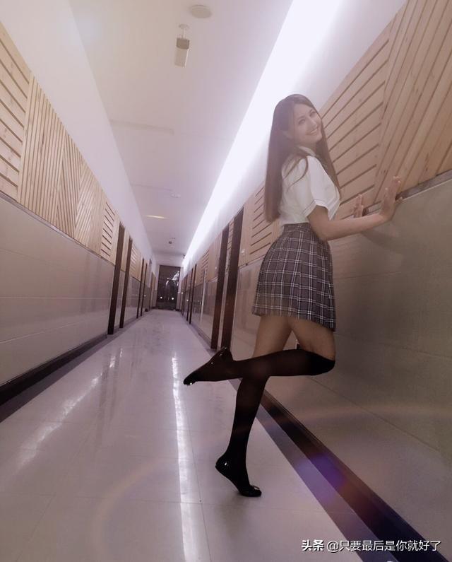 欧丽娅凭借《囧妈》走红,徐峥差点被攻陷