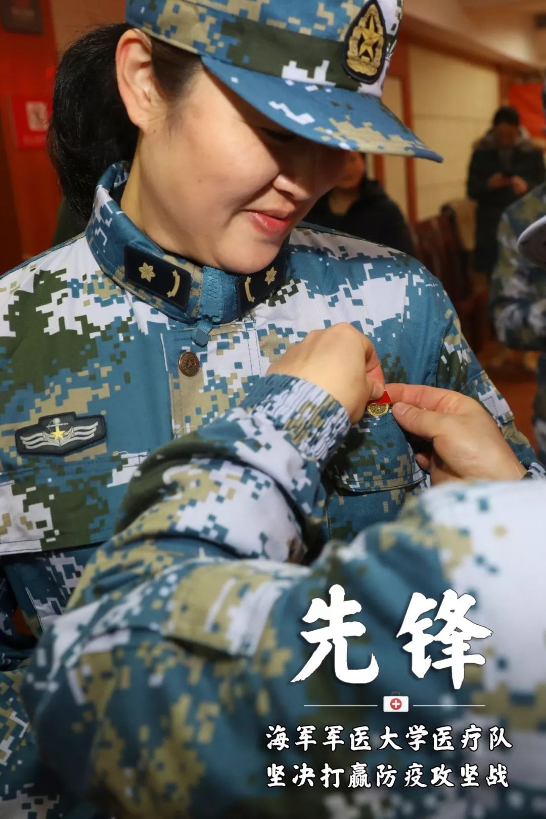 十张画面记录海军军医在武汉最美瞬间