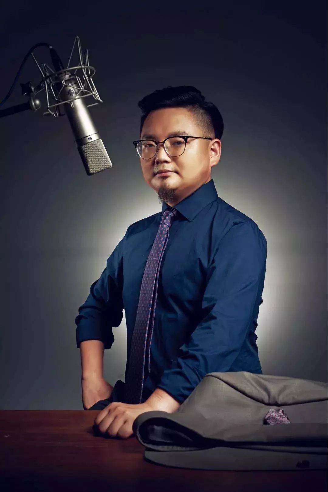 抗击疫情壮歌以赴我校施翔老师倾情创作励志歌曲共同守护生命家园