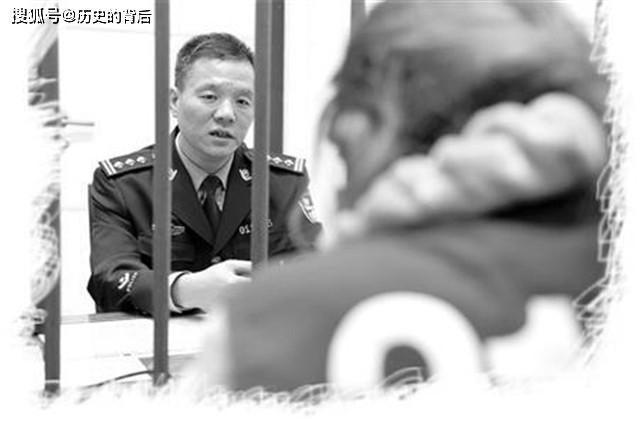 使用锤子杀害23人,抢到的钱却舍不得花,被判死刑想要赎罪