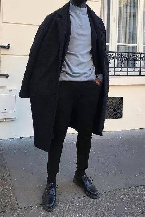 黑黑色皮鞋太土加上这双袜子居然可以这么好看