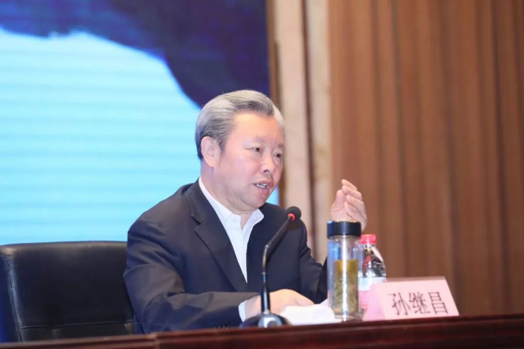 孙继昌-西江月·共迎习习春风作者系原国务院三峡办副主任张