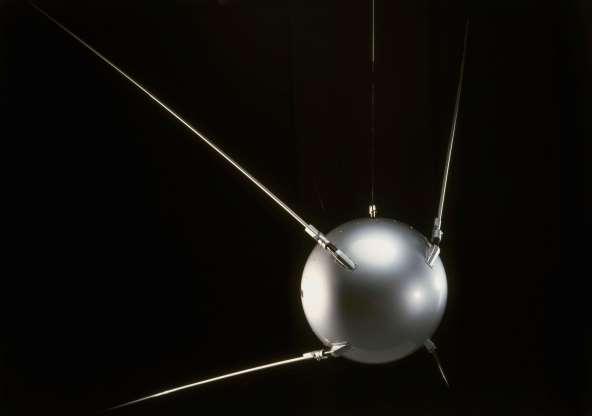 原创美国国家航空航天局退役的斯皮策望远镜拍摄了蜘蛛星云的最后一张