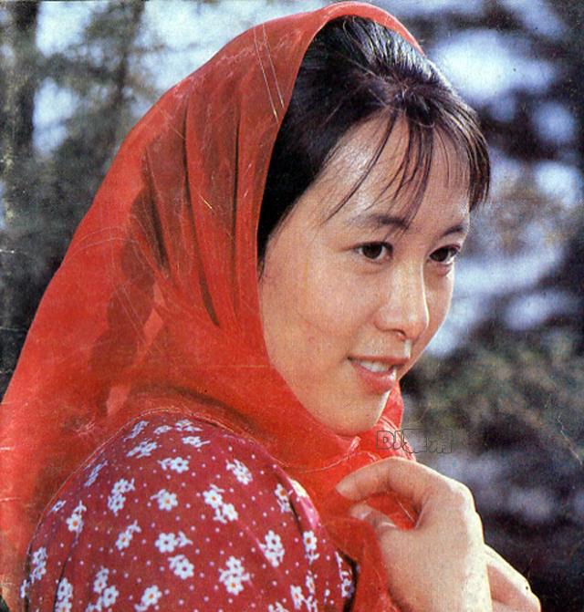 原创80年代女星吴玉芳曝19岁清纯照原生态美女与江嘉良结婚后很幸福