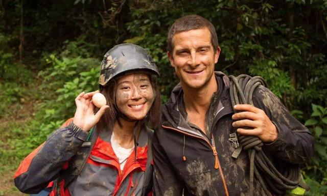 贝爷吃蝙蝠烤4小时,叶璇被逼吃蜥蜴竹鼠,"野味真人秀"何时休?