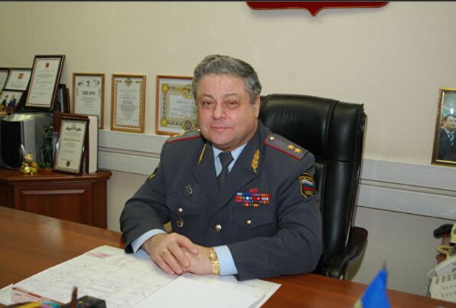 俄罗斯内务部交通执法部的部长一般是中将警衔,这个等级的级别基本上