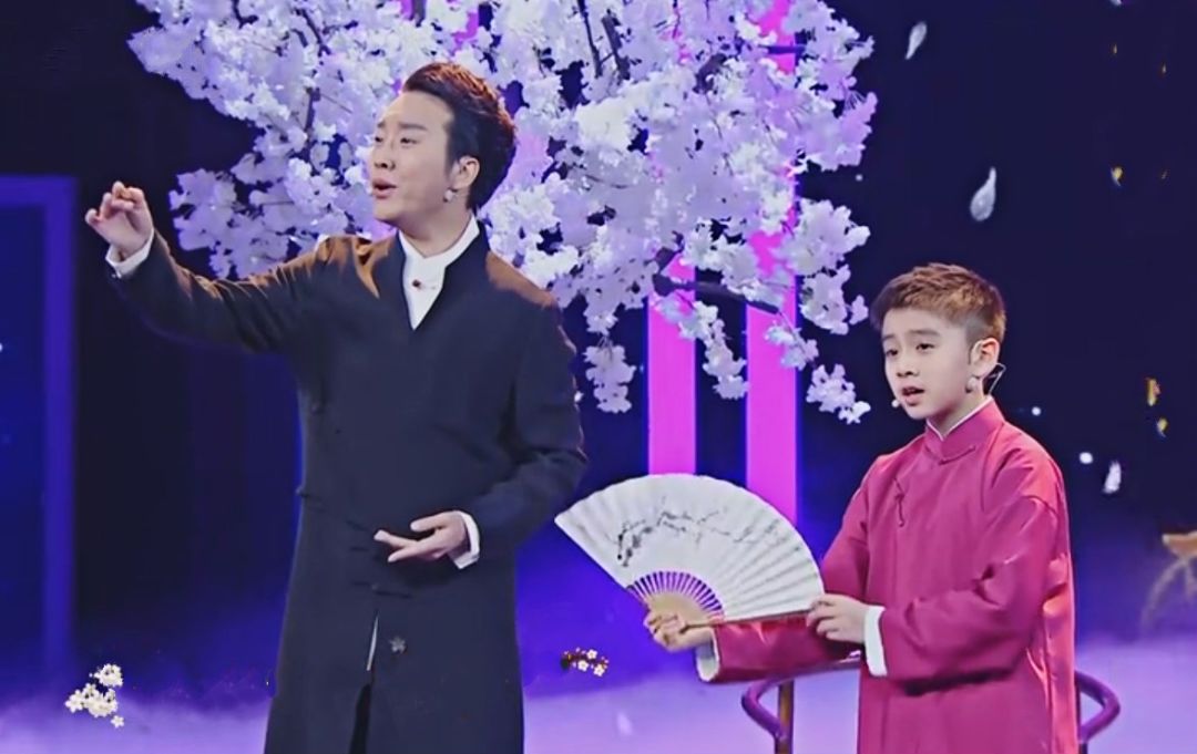 王泓翔虽然才只有11岁,行为喜好却很传统.