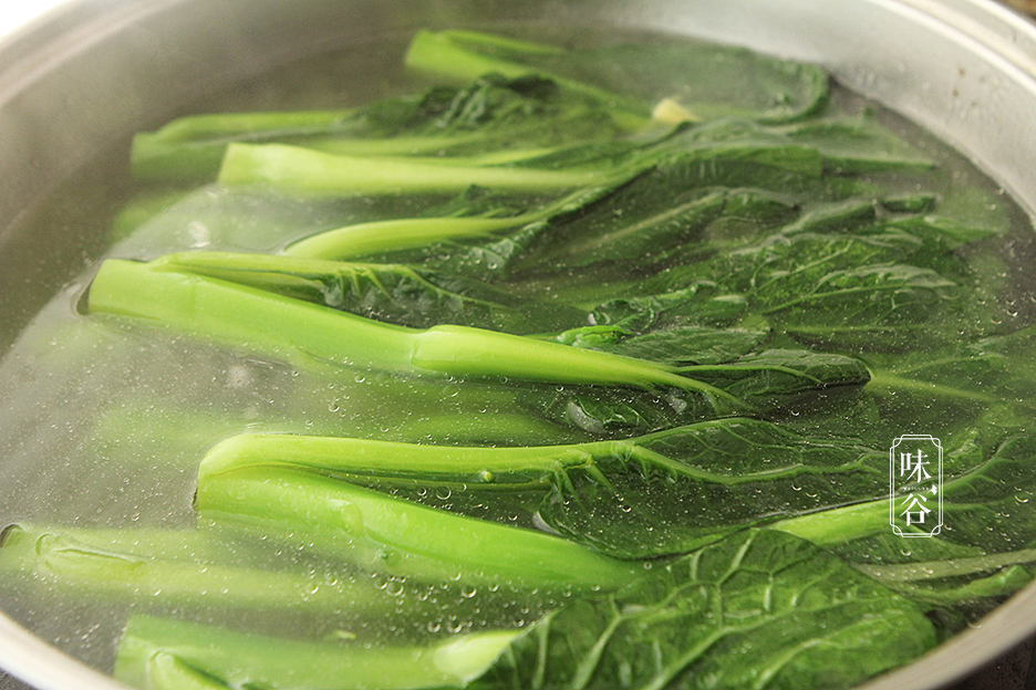 原创广东人最爱吃这青菜爽脆可口节后常吃它清理肠胃一身轻松