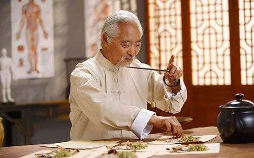 原创韩东屏:中医曾救了我和弟弟的命