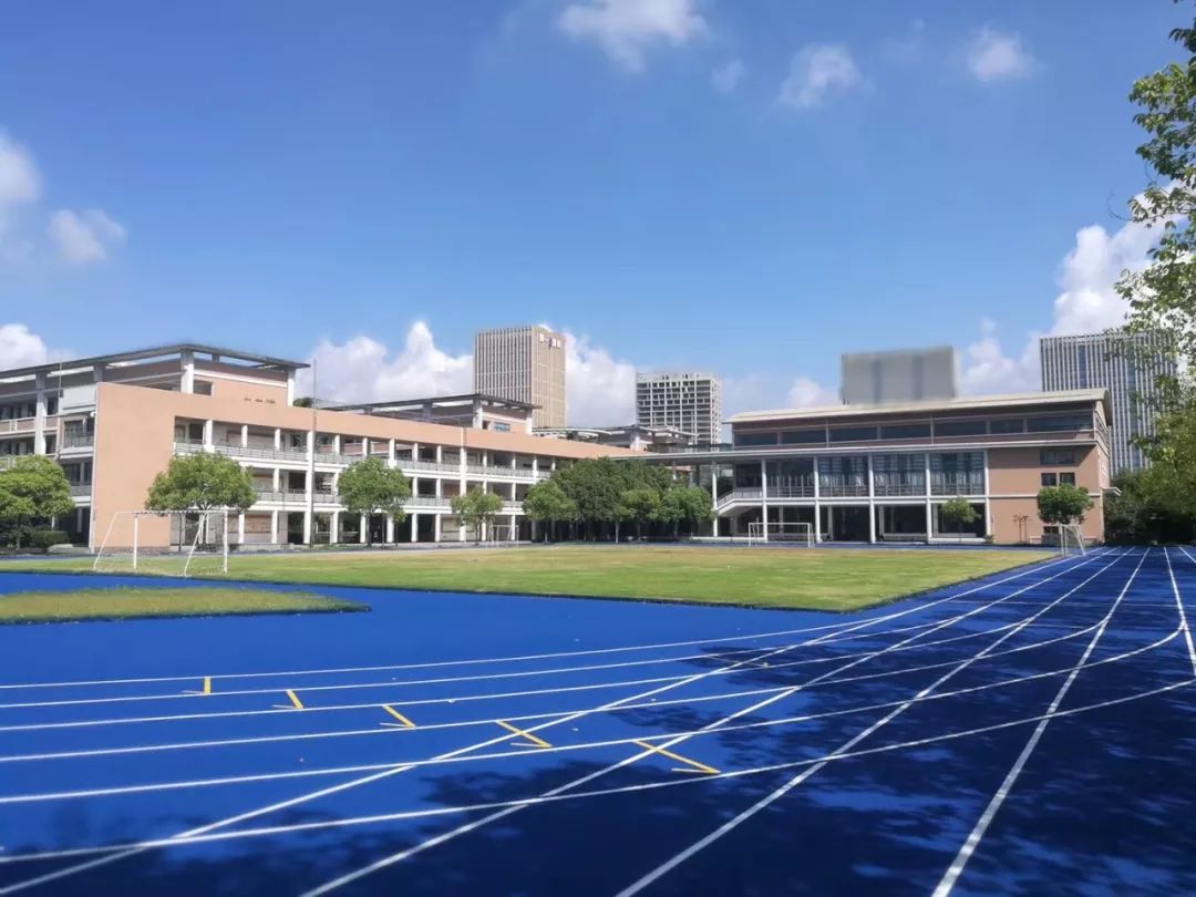 我们过年你们帮我们过关致敬滨江这群疫情前线最可爱的家长