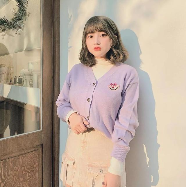 原创微胖女生穿搭攻略!学宝允这样穿,精致又软萌