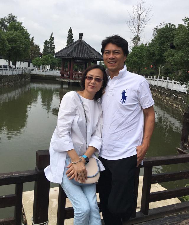 老戏骨盖克,巅峰时赴美后丈夫亡故,复出后风光不再至今单身_女儿