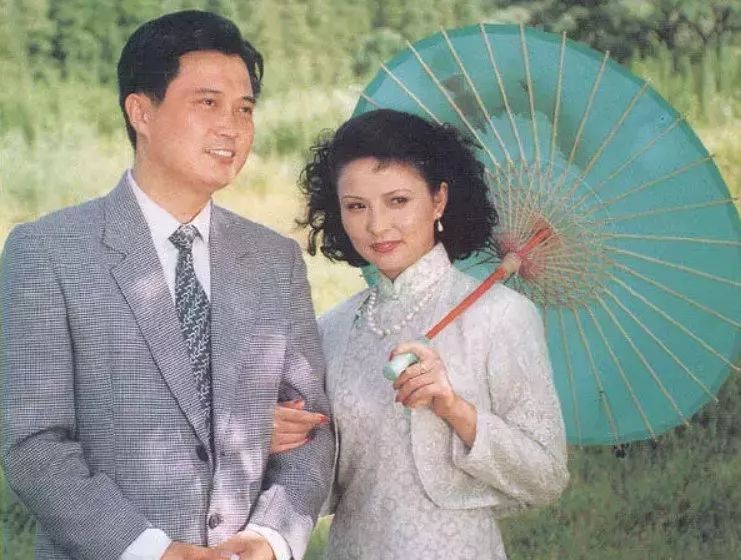 演员试戏的故事导演李莉笑称自己很"疙瘩"8815 《上海一家人》